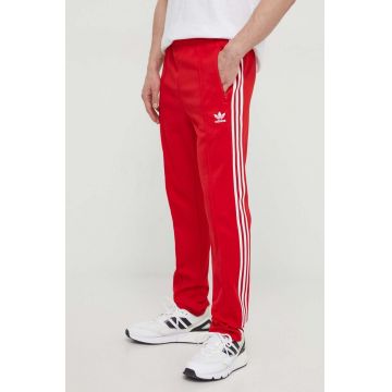 adidas Originals pantaloni de trening Adicolor Classics Beckenbauer culoarea roșu, cu imprimeu, IM4547