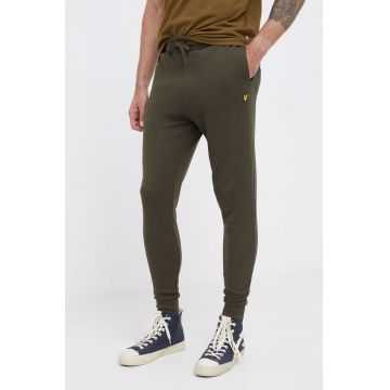 Lyle & Scott pantaloni de bumbac barbati, culoarea verde, neted