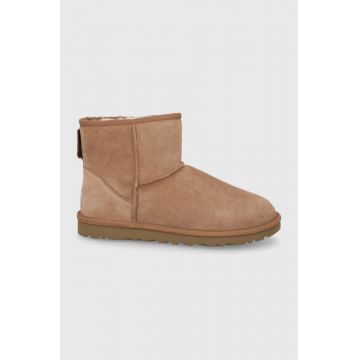 UGG Cizme de zapada din piele întoarsă Classic Mini bărbați, culoarea maro UGG Cizme de zapada din piele întoarsă Classic Mini bărbați, culoarea maro