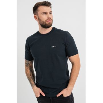 Tricou cu logo discret si decolteu la baza gatului