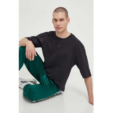 adidas Originals tricou din bumbac Fashion Raglan Cutline bărbați, culoarea negru, cu model, IT7445