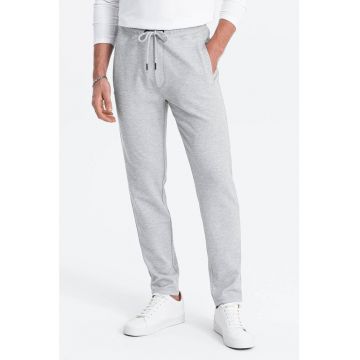 Pantaloni texturati cu snur in talie -