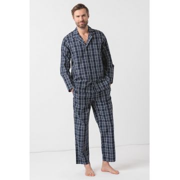 Pijama lunga cu model in carouri