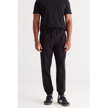 Pantaloni de trening cu snur de ajustare in talie