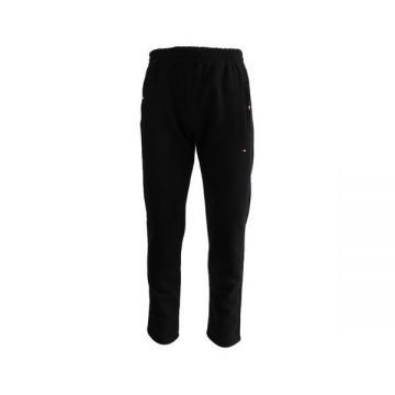 Pantaloni trening barbati Univers Fashion, culoare neagra cu 2 buzunare laterale cu fermoare si un buzunar la spate cu fermoar, vatuit la interior, marime M