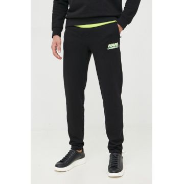 Karl Lagerfeld pantaloni de trening barbati, culoarea negru, cu imprimeu