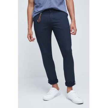 Medicine pantaloni barbati, culoarea albastru marin, cu fason chinos