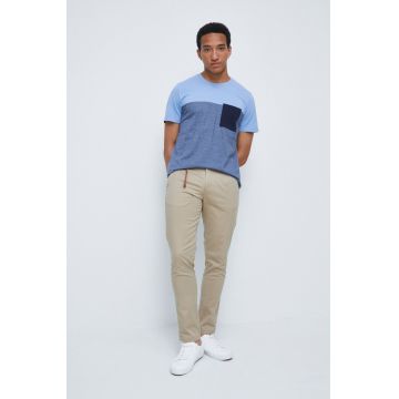 Medicine pantaloni barbati, culoarea bej, cu fason chinos