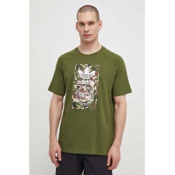 adidas Originals tricou din bumbac bărbați, culoarea verde, cu imprimeu IS0248