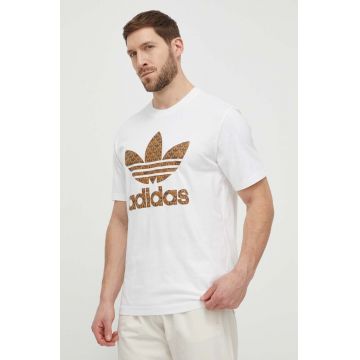 adidas Originals tricou din bumbac bărbați, culoarea alb, cu imprimeu
