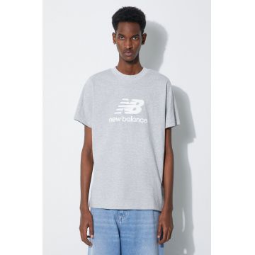 New Balance tricou din bumbac Essentials Cotton bărbați, culoarea gri, cu imprimeu, MT41502AG