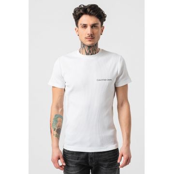 Tricou slim fit cu decolteu la baza gatului