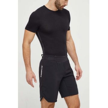 adidas TERREX pantaloni scurți sport TERREX Agravic bărbați, culoarea negru HT9395