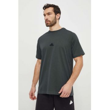adidas tricou Z.N.E bărbați, culoarea verde, cu imprimeu IS8358