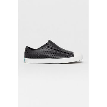 Native Teniși culoarea negru Native Teniși culoarea negru