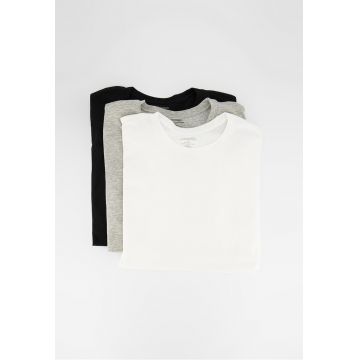 Set de tricouri de casa - 3 piese