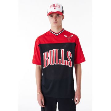 Tricou cu decolteu in V si imprimeu logo Chicago Bulls - Rosu - Negru -