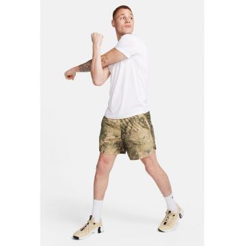 Pantaloni scurti cu Dri-FIT cu imprimeu abstract pentru alergare Stride