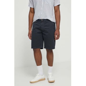 Barbour pantaloni scurti din bumbac culoarea albastru marin