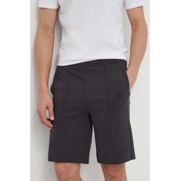 Boss Green pantaloni scurti barbati, culoarea gri