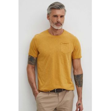 Medicine tricou din bumbac barbati, culoarea galben, neted