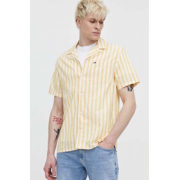 Tommy Jeans cămașă din amestec de in culoarea galben, regular DM0DM18961