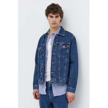 Tommy Jeans geaca jeans barbati, culoarea albastru marin, de tranzitie
