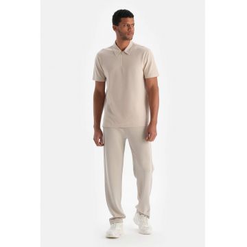 Tricou cu fenta cu fermoar