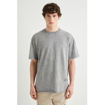 Tricou cu decolteu la baza gatului - din bumbac