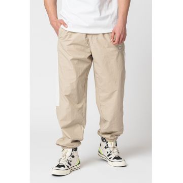 Pantaloni cu talie medie si logo