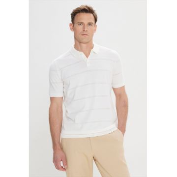 Tricou polo cu perforatii