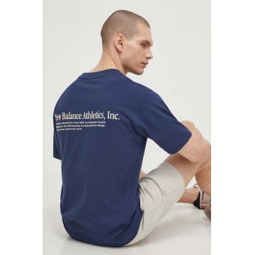 New Balance tricou din bumbac barbati, culoarea albastru marin, cu imprimeu, MT41588NNY