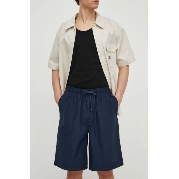 Tommy Jeans pantaloni scurți bărbați, culoarea bleumarin, DM0DM18811