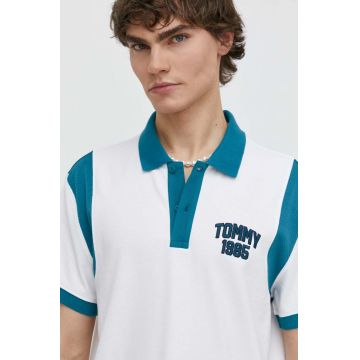 Tommy Jeans polo de bumbac culoarea alb, modelator, DM0DM18919