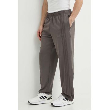 adidas Originals pantaloni de trening culoarea gri, neted, IT7455