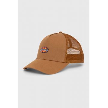 Dickies sapca HANSTON TRUCKER culoarea maro, cu imprimeu, DK0A4YV3