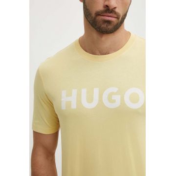HUGO tricou din bumbac bărbați, culoarea galben, cu imprimeu 50467556