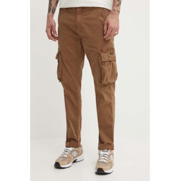 Superdry pantaloni barbati, culoarea maro, mulata