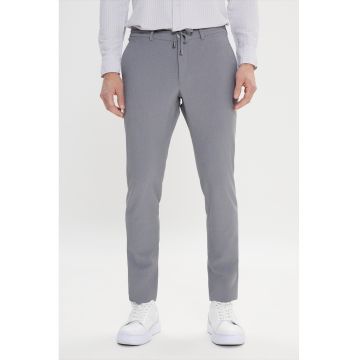 Pantaloni chino slim fit