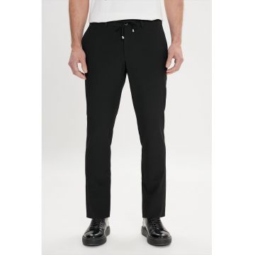 Pantaloni chino slim fit