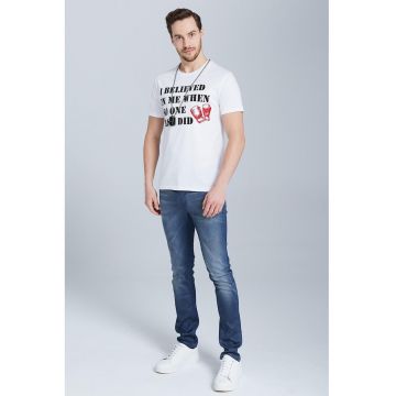 Tricou cu imprimeu text