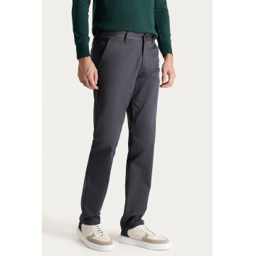 Pantaloni chino slim fit