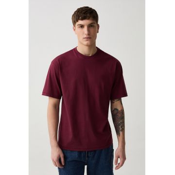 Tricou relaxed fit cu decolteu la baza gatului