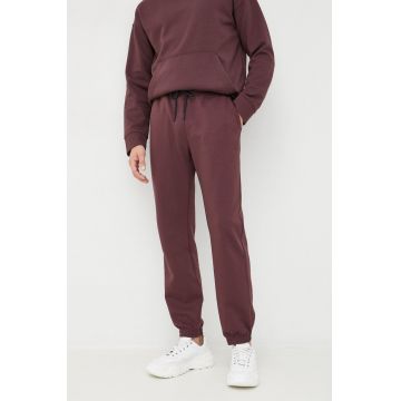 Sisley pantaloni de trening barbati, culoarea violet, neted