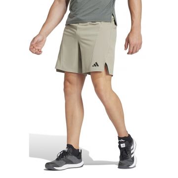 Pantaloni scurti pentru antrenament D4T