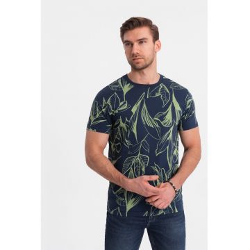 Tricou cu decolteu la baza gatului si imprimeu