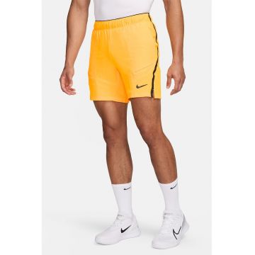 Pantaloni scurti cu tehnologie Dri Fit si snur de ajustare pentru tenis