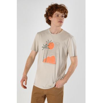 Tricou cu imprimeu grafic