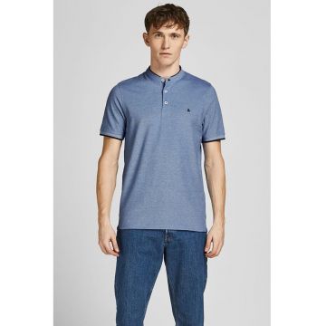 Tricou din bumbac organic cu fenta cu nasturi Paulos