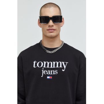 Tommy Jeans bluza barbati, culoarea negru, cu imprimeu